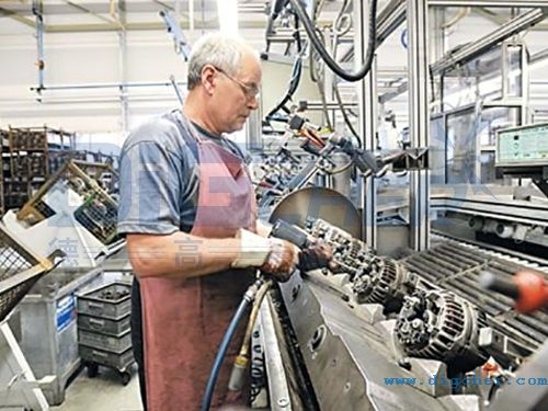 發(fā)動機再制造清洗